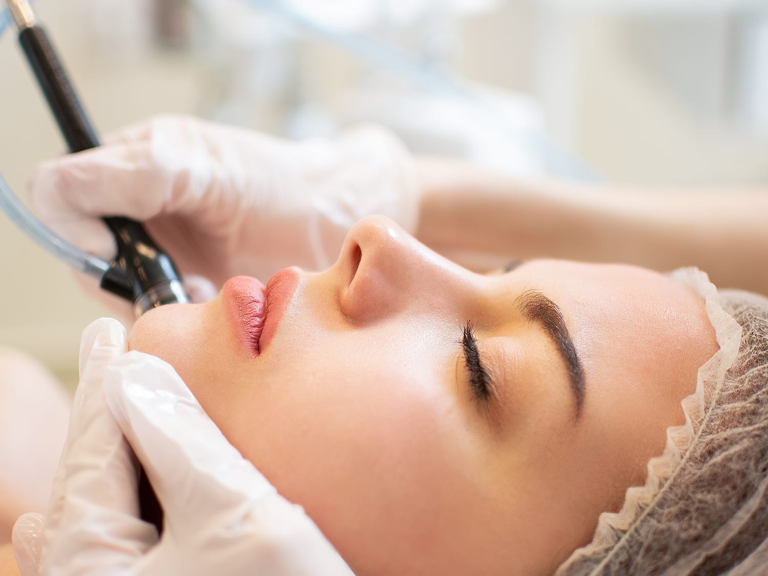 Hydra GLO Facial at Globar